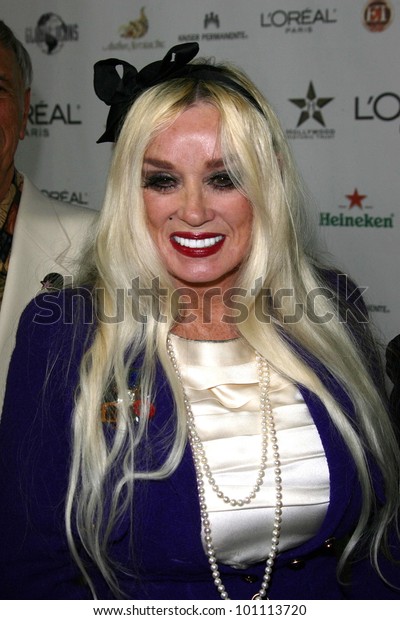 Mamie Van Doren Thr Hollywood Walk Stock Photo (Edit Now) 101113720