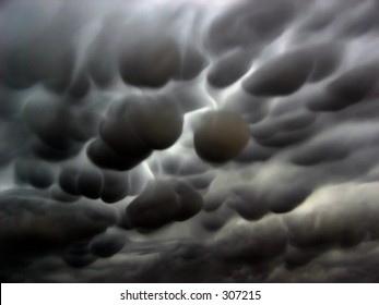 Mammatus Clouds