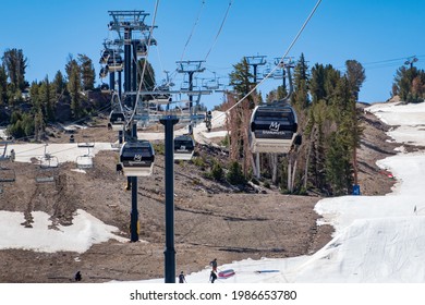 Mammoth, MAY 25 2021 - Sunny Exterior View Of The Mammoth Ski Resort