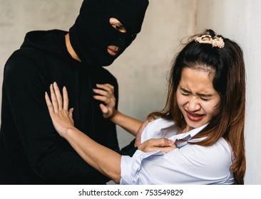 Man Bandit Robber Abuse Woman Old Stock Photo 753549829 | Shutterstock