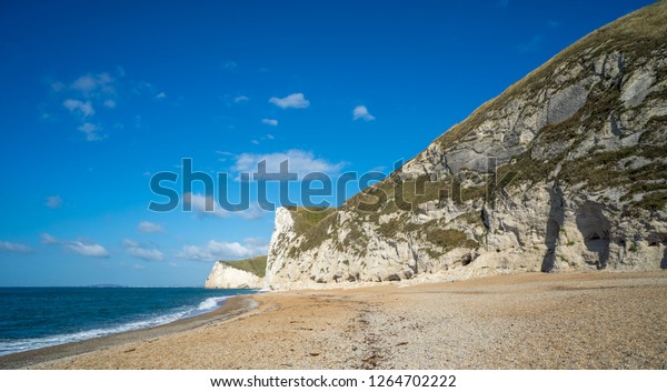 Man O’War Beach ‘Jurassic Coast”, looking towards
Bats Head on a sunny day