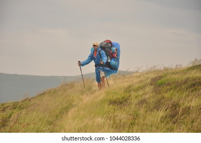 man with big backpack in the mountain, borjava travel, Carpathian mountain, borgava
