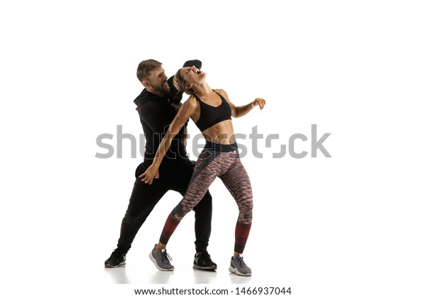 Man Black Outfit Athletic Caucasian Woman 库存照片（立即编辑 