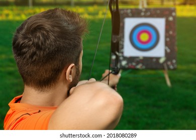 195 Archer back view Images, Stock Photos & Vectors | Shutterstock