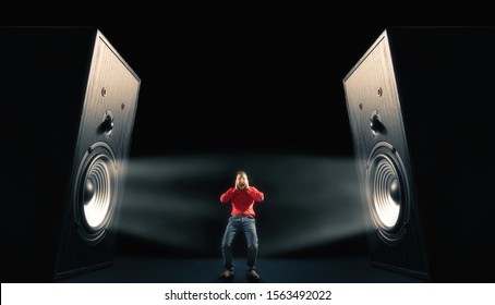 229,479 Loud music Images, Stock Photos & Vectors | Shutterstock