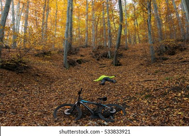  Man Cyclist Fell Off Mountain Bike