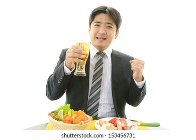 Man drinking beer