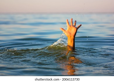 1,875 Drowning victim Images, Stock Photos & Vectors | Shutterstock