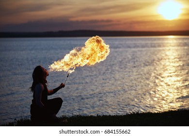 Man and fire. Fireshow.