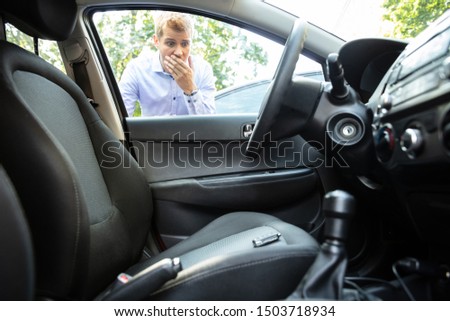 Man Forgot His Key Inside Locked Car
