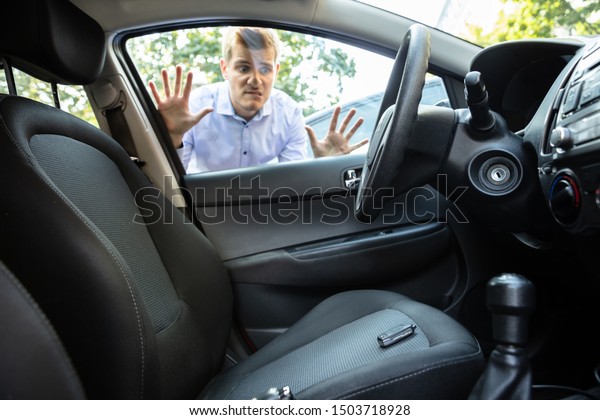 Man Forgot His Key\
Inside Locked Car