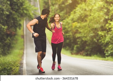 Man Hand To Help Women A Highly Successful Run Uphill