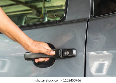 Man Hand Is Opening Car Door Go Out To Do Errands