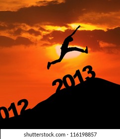Man jump over 2013 number to embrace the new year