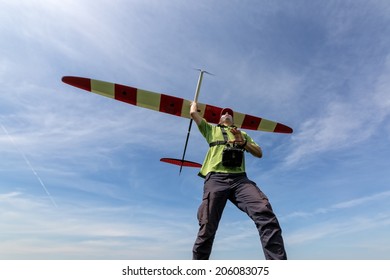 2,547 Glider model airplane Images, Stock Photos & Vectors | Shutterstock