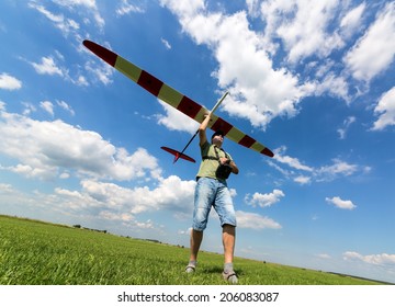 2,547 Glider model airplane Images, Stock Photos & Vectors | Shutterstock