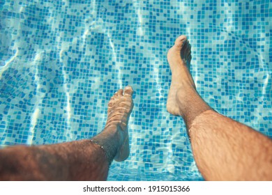 Ноги В Бассейне Фото