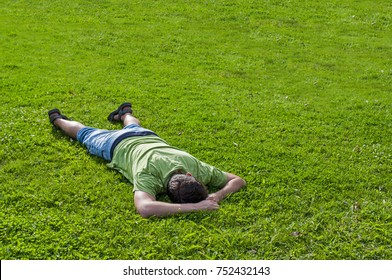 5,628 Man sleeping in the grass Images, Stock Photos & Vectors ...