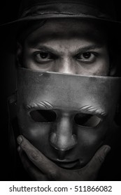bidden kalkoen Tactiel gevoel Dark mask Images, Stock Photos & Vectors | Shutterstock