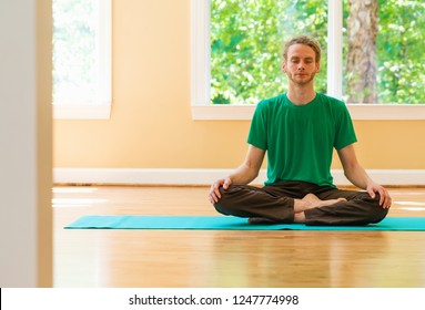 70,380 Meditation room Images, Stock Photos & Vectors | Shutterstock