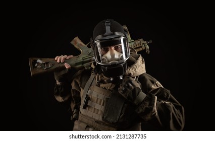 669 Russian soldier gas mask Images, Stock Photos & Vectors | Shutterstock