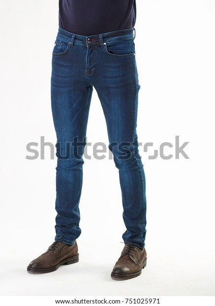 shoes that go with dark blue jeans