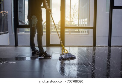 The Man Mop Floor.