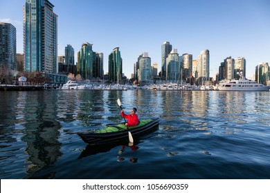 Imagenes Fotos De Stock Y Vectores Sobre Hombre Tomando Agua Images, Photos, Reviews