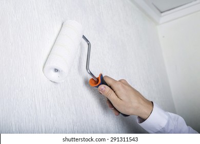 Man Painting The Wall, Making Reform