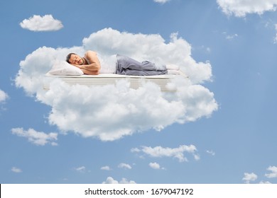 66,763 Sleeping In Clouds Images, Stock Photos & Vectors | Shutterstock