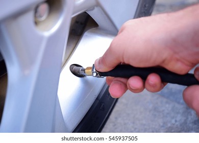 machine to put air in tires