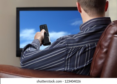 45,788 Watching tv remote Images, Stock Photos & Vectors | Shutterstock