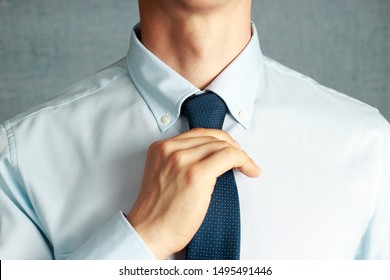 2,943 Straightening tie Images, Stock Photos & Vectors | Shutterstock