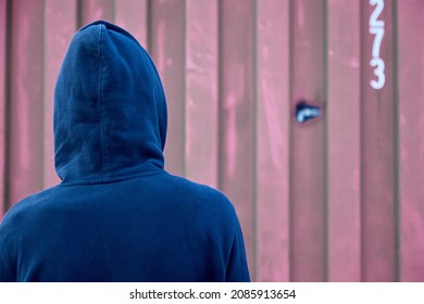 19,121 Hooded Teenager Images, Stock Photos & Vectors | Shutterstock