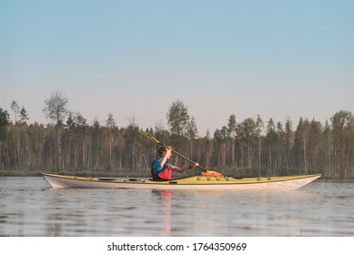 Kayak side view : 911 images, photos et images vectorielles de stock ...