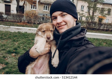  8,994 Selfie with pet Images, Stock Photos & Vectors | Shutterstock