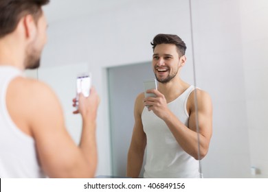 🔥 guy bathroom selfies