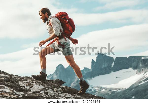 mountain running backpack