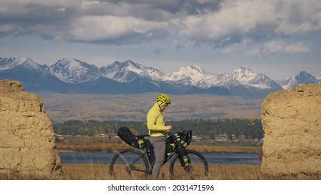 バイクパッキング Images, Stock Photos u0026 Vectors  Shutterstock