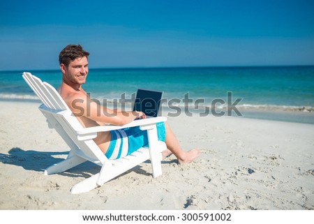 Similar – Foto Bild Konzept des digitalen Nomaden oder Remote Workers.