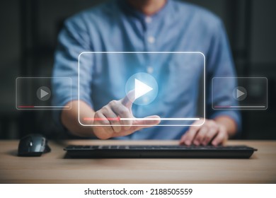 7,894 Man using mouse Images, Stock Photos & Vectors | Shutterstock