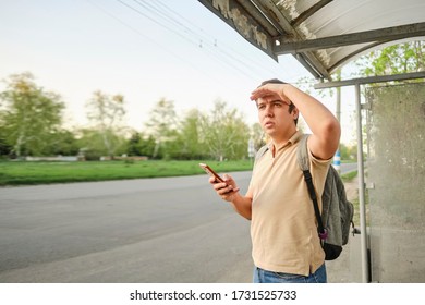 300 Watching Mobile In Bus Images, Stock Photos & Vectors | Shutterstock