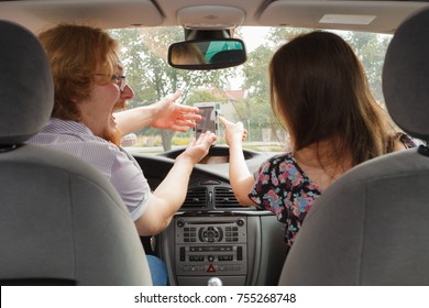 Man And Woman Funny Couple Arguing In Car Having Relationship Problem, Yelling At Each Other.