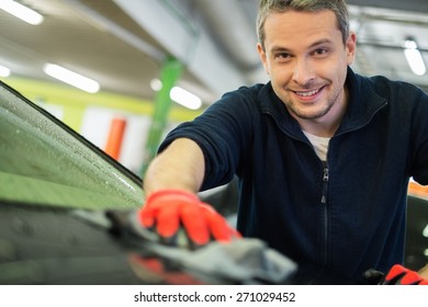 Man Worker Wiping Car On Car Stock Photo (Edit Now) 271029452