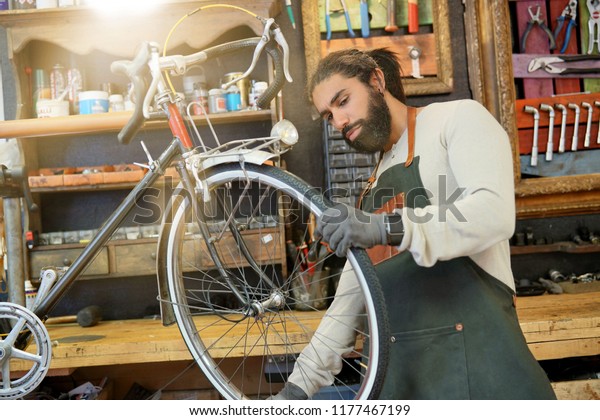 cycle repair shop