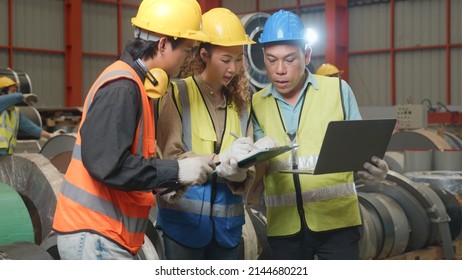 Manager Leader Training And Assignmenting Job For Team Of Technicians Worker Skill Quality With Laptop Computer At Metal Sheet Factory, Mechanical Engineering Team Production, Trainer Industry Factory