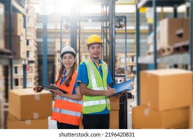 Manager  using tablet Checke-Commerce Online Orders e-businessonline. In store Background Warehouse Retail Center with  boxes global logistics network  Products Delivery Infographics in Logistics