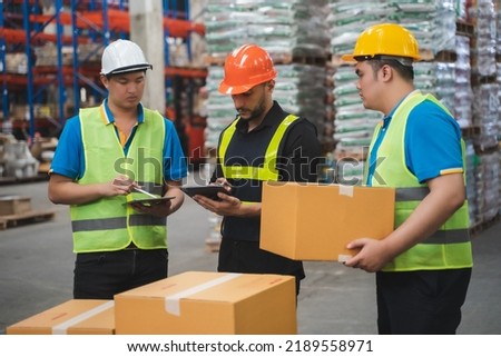 Manager  using tablet Checke-Commerce Online Orders e-businessonline. In store Background Warehouse Retail Center with  boxes global logistics network  Products Delivery Infographics in Logistics