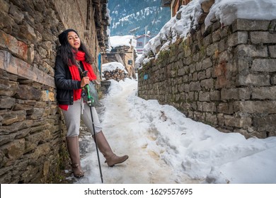 Manali, Himachal Pradesh / India - January 11 2020: Narrow Snow Clad Lanes Of Old Manali In Himachal India