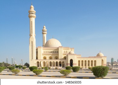 Manama, Bahrain - Al Fateh Grand Mosque